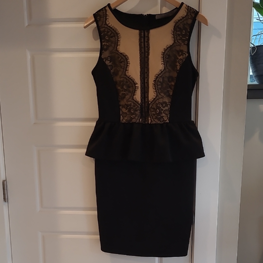 Finn&clover Peplum Dress. Size Large.